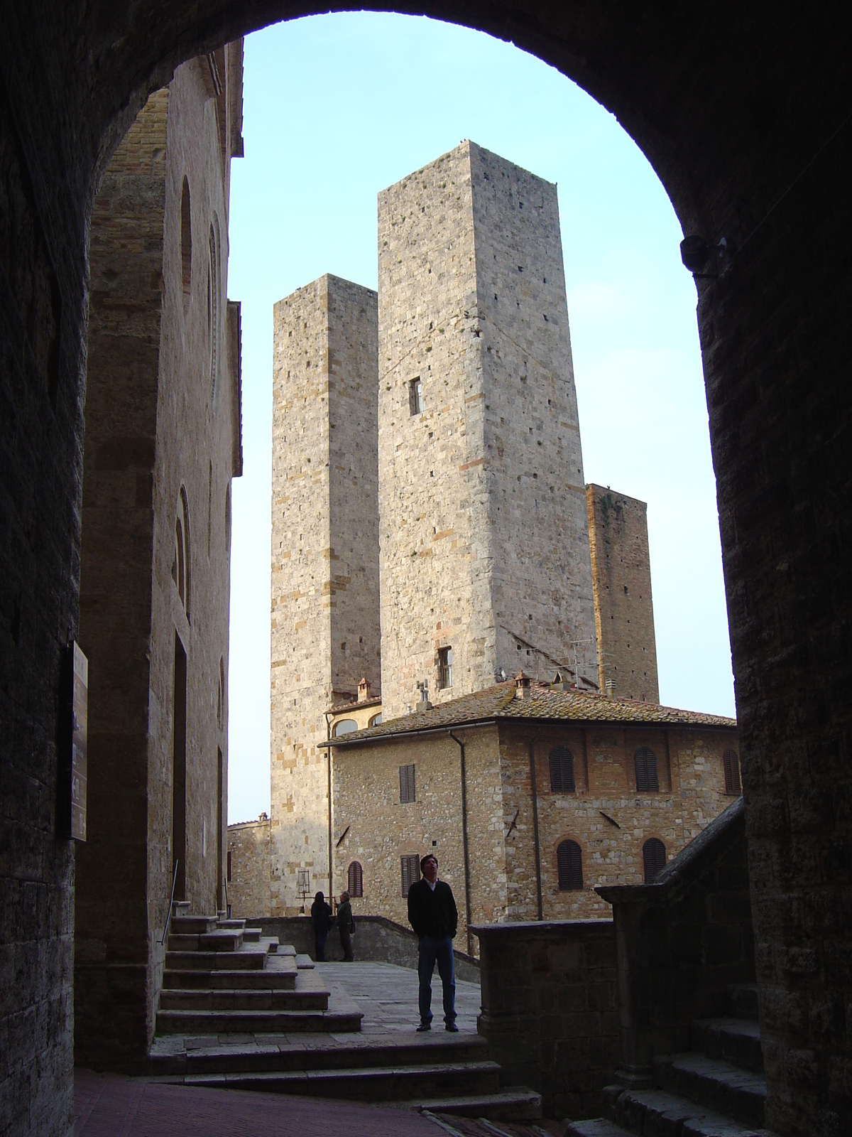 Picture Italy San Gimignano 2004-03 18 - Flight San Gimignano