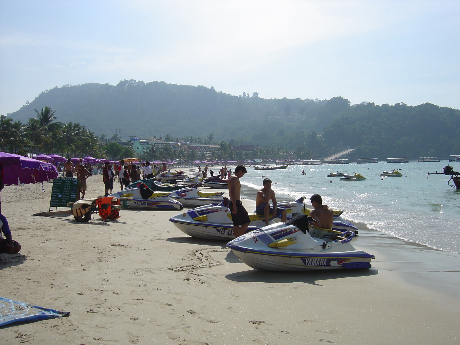 Picture Thailand Phuket Patong Beach 2005-12 51 - Flights Beach