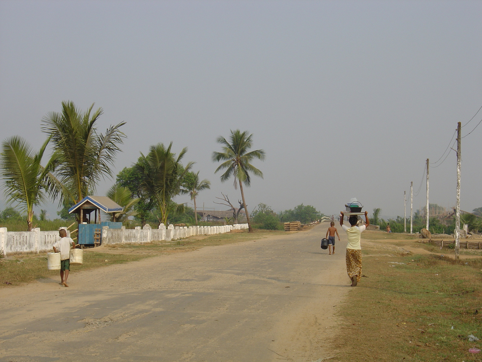 Picture Myanmar Dawei (TAVOY) 2005-01 80 - Trail Dawei (TAVOY)