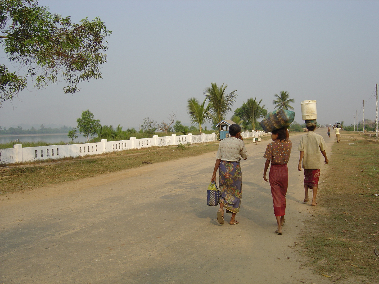 Picture Myanmar Dawei (TAVOY) 2005-01 83 - Road Map Dawei (TAVOY)