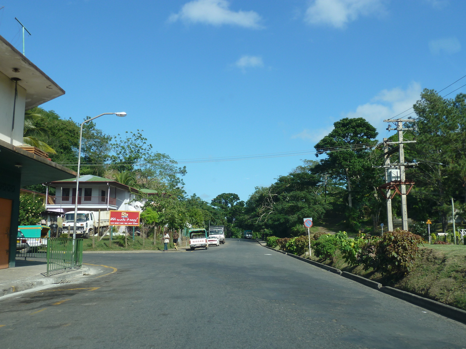 Picture Fiji Sigatoka 2010-05 5 - Road Sigatoka