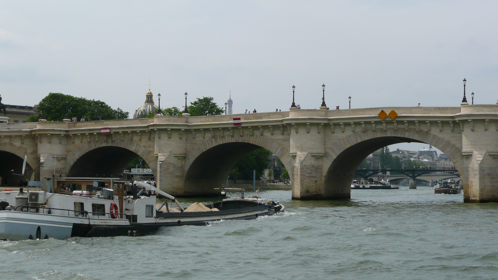 Picture France Paris Peniches Parisiennes 2007-06 49 - Tourist Peniches Parisiennes