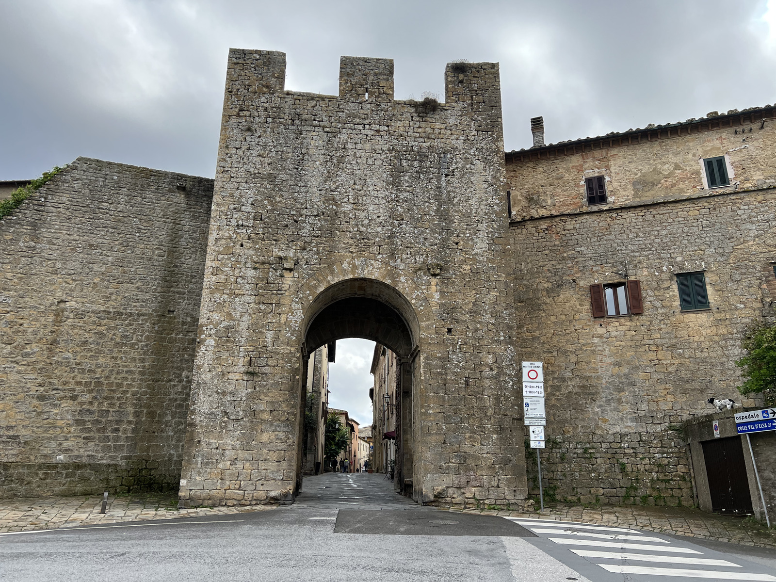 Picture Italy Volterra 2021-09 34 - Sightseeing Volterra