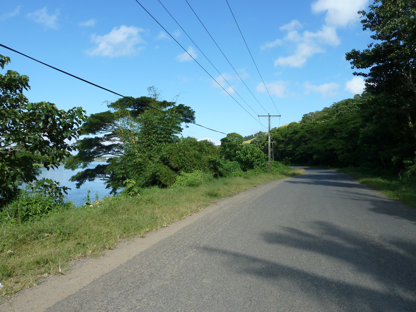 Picture Fiji Sigatoka river 2010-05 44 - Car Sigatoka river