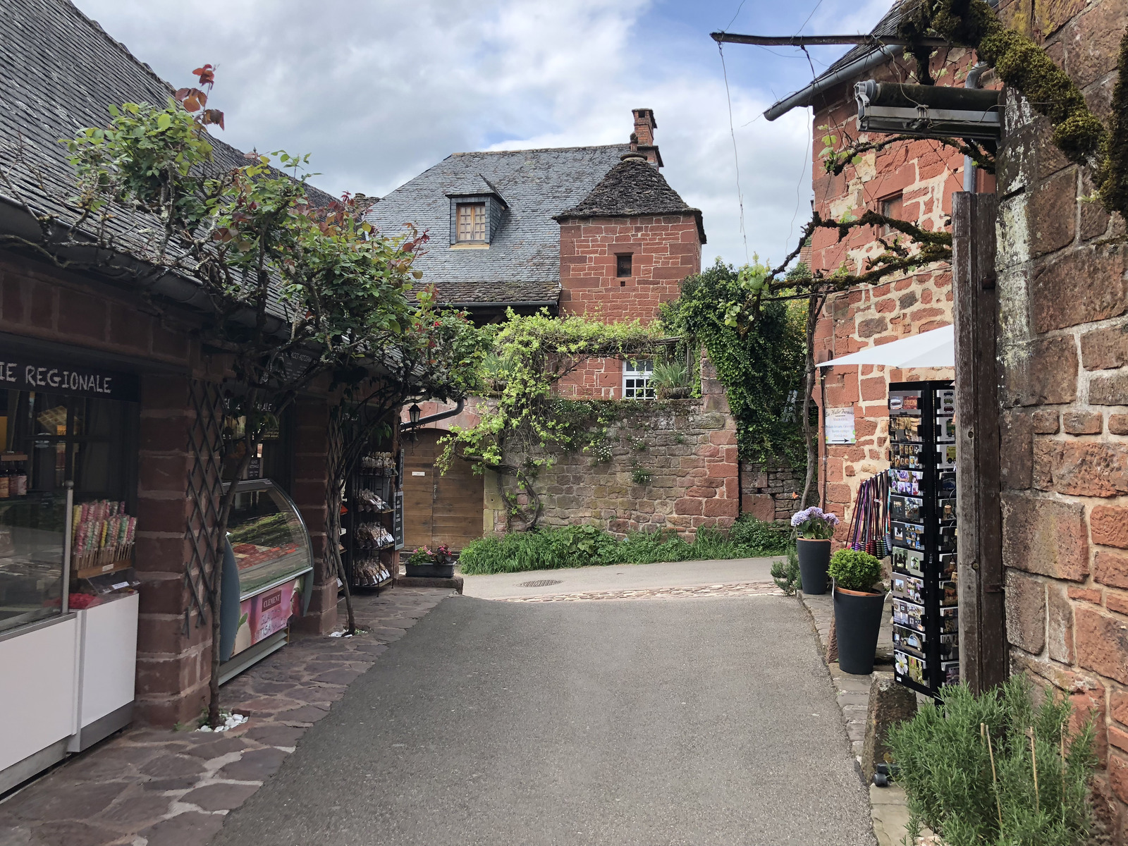 Picture France Collonges la Rouge 2018-04 83 - Sightseeing Collonges la Rouge