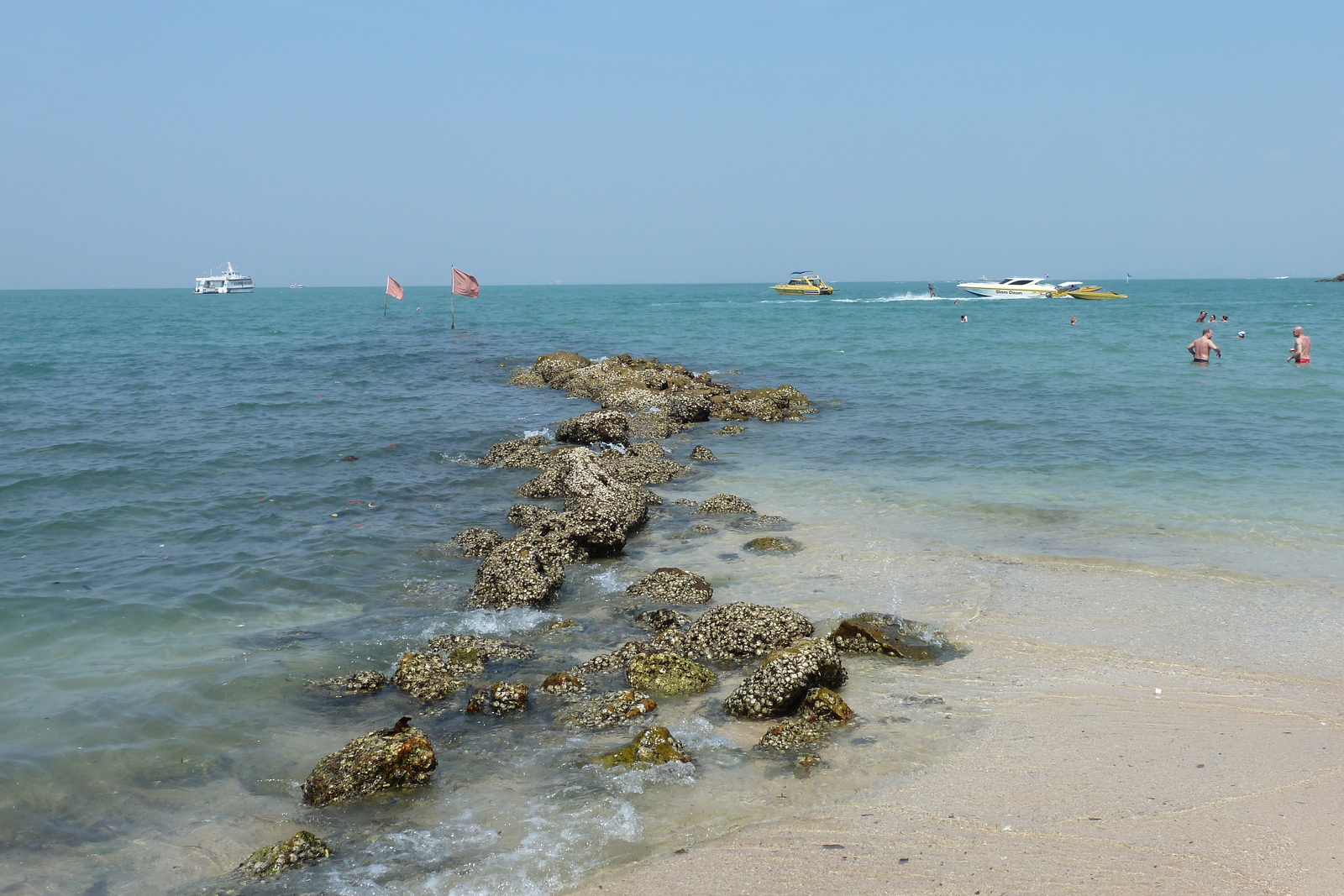 Picture Thailand Pattaya Cosy Beach 2011-01 75 - Car Cosy Beach