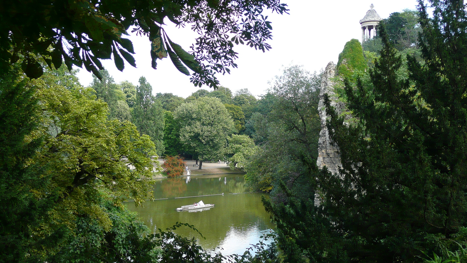 Picture France Paris Parc des Butes Chaumont 2007-08 18 - View Parc des Butes Chaumont