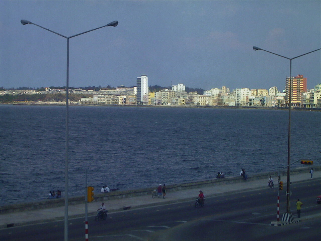 Picture Cuba Havana 1999-04 44 - Road Havana