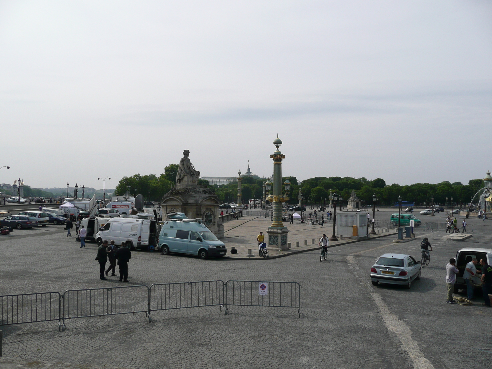 Picture France Paris Garden of Tuileries 2007-05 94 - Perspective Garden of Tuileries