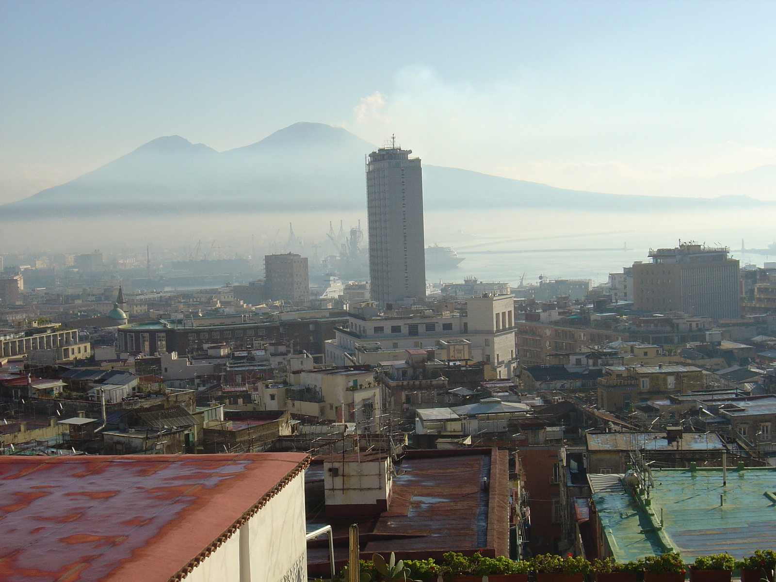 Picture Italy Napoli 2004-11 51 - Tourist Attraction Napoli