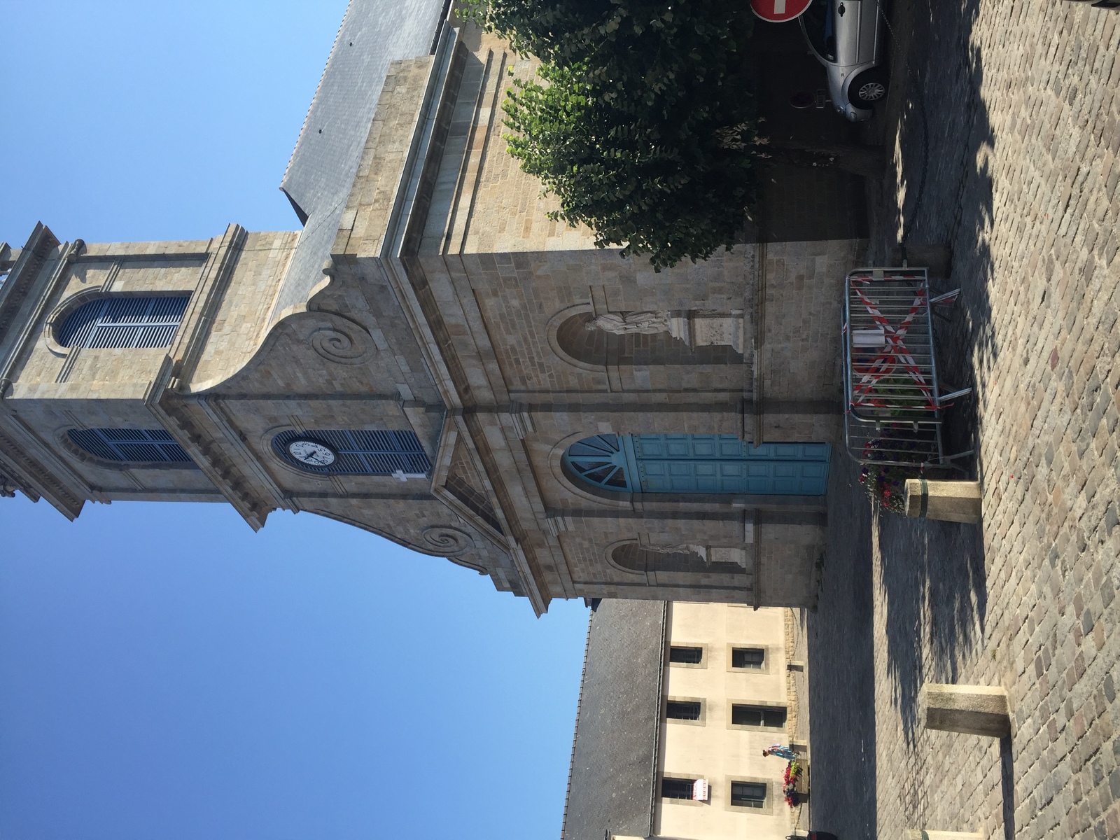 Picture France Port Louis 2016-08 48 - Shopping Mall Port Louis