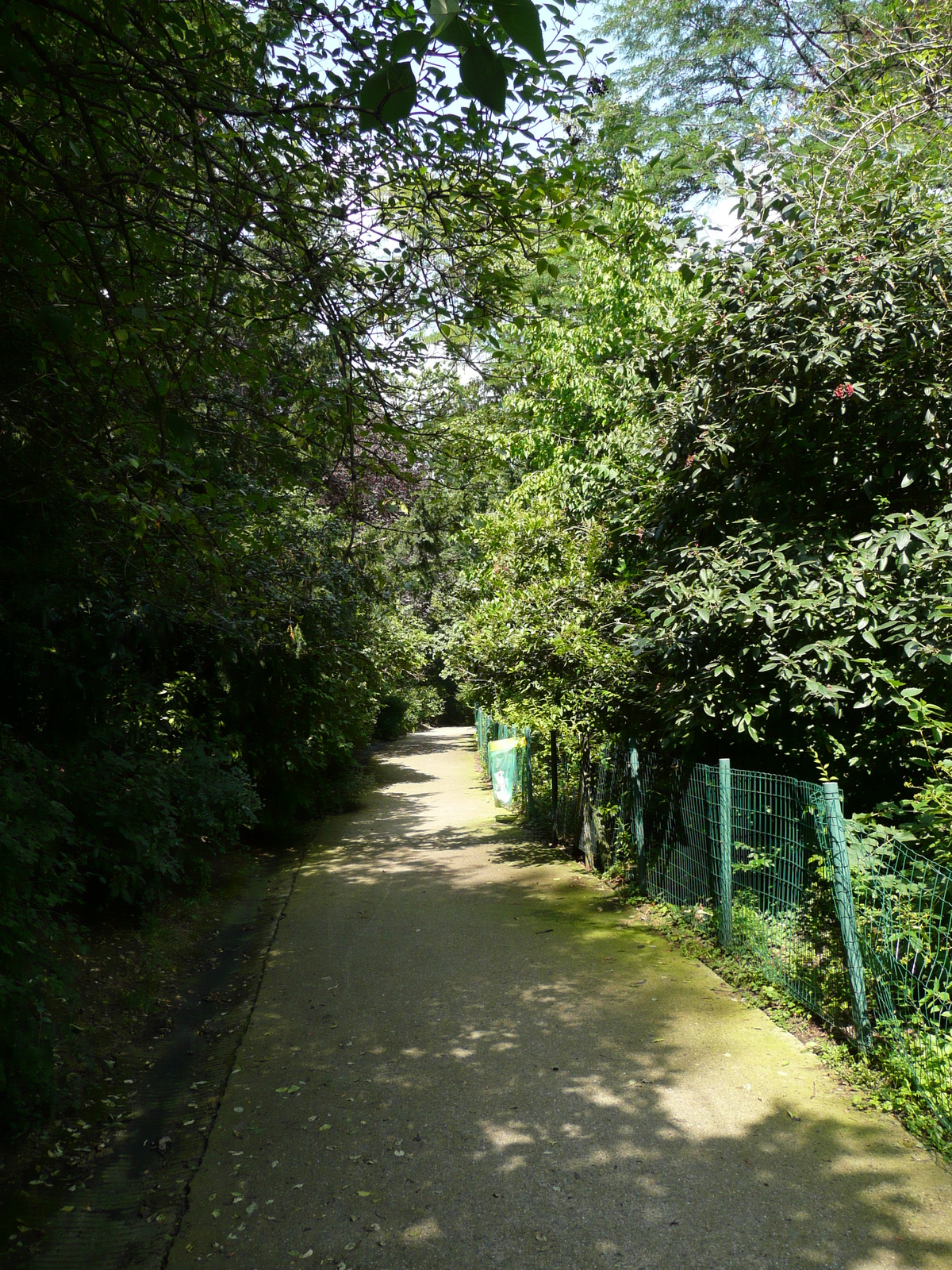 Picture France Paris Parc des Butes Chaumont 2007-08 127 - Photographer Parc des Butes Chaumont