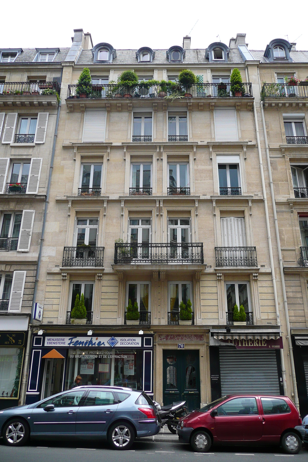 Picture France Paris Rue de Rome 2007-06 102 - Flight Rue de Rome