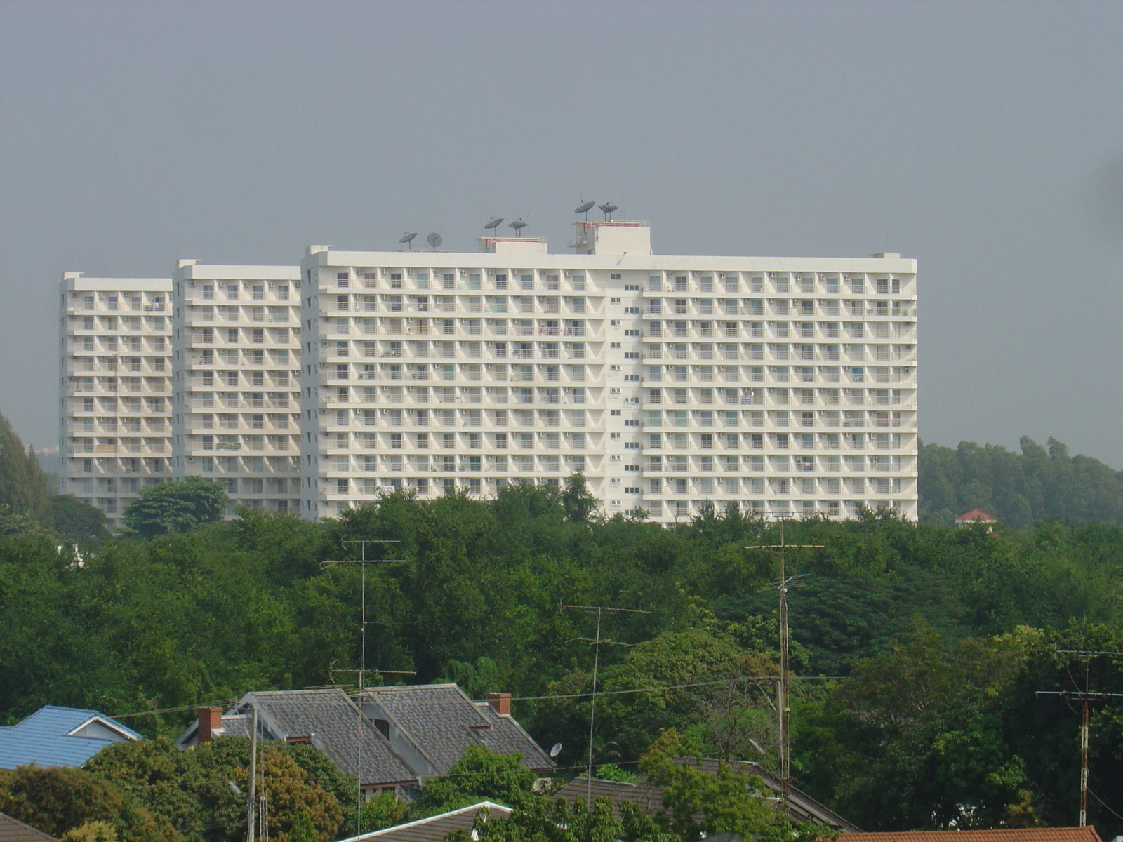 Picture Thailand Jomtien Beach Grand Jomtien Palace Hotel 2004-10 23 - View Grand Jomtien Palace Hotel