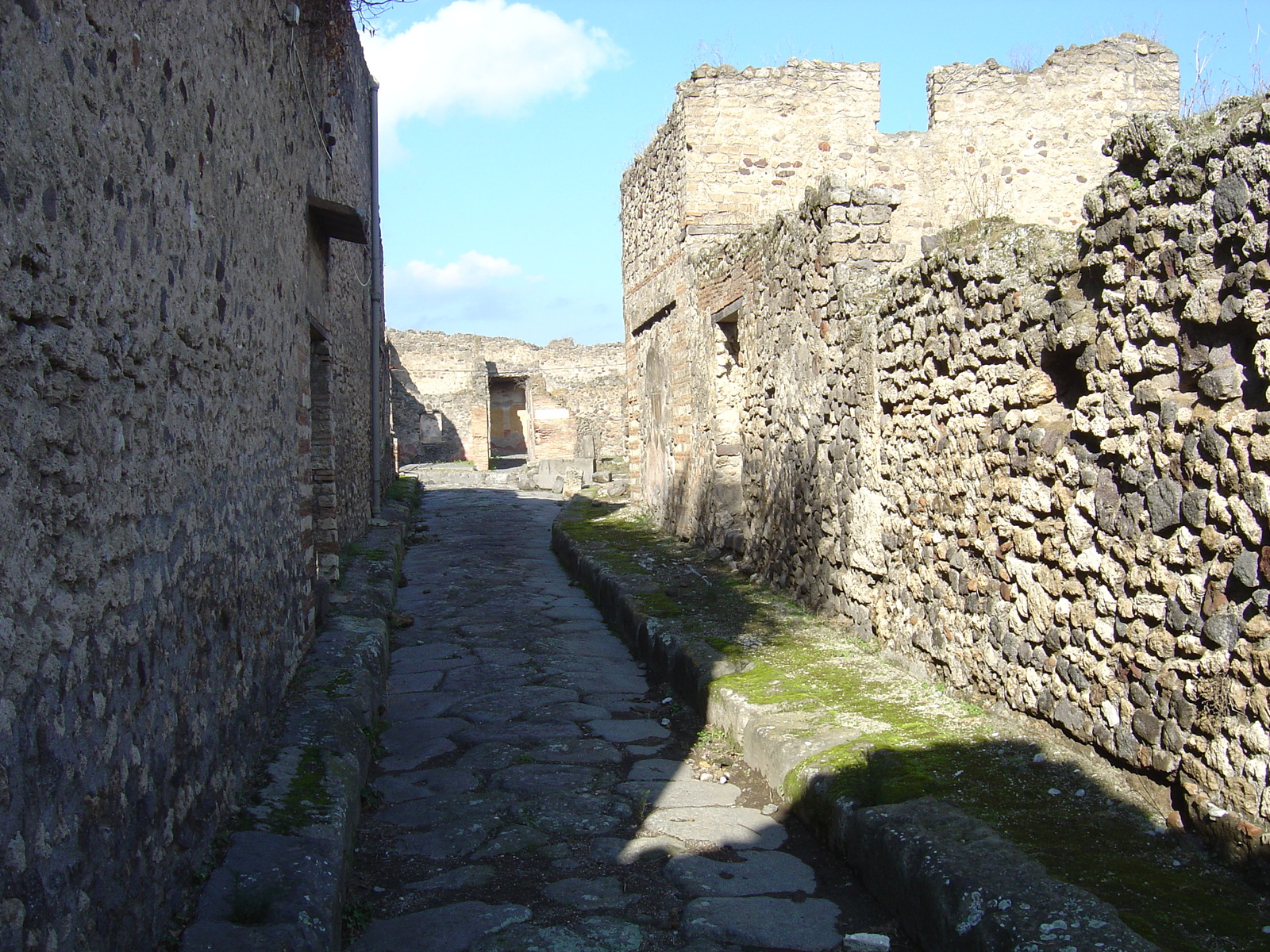 Picture Italy Pompei 2004-11 84 - Perspective Pompei