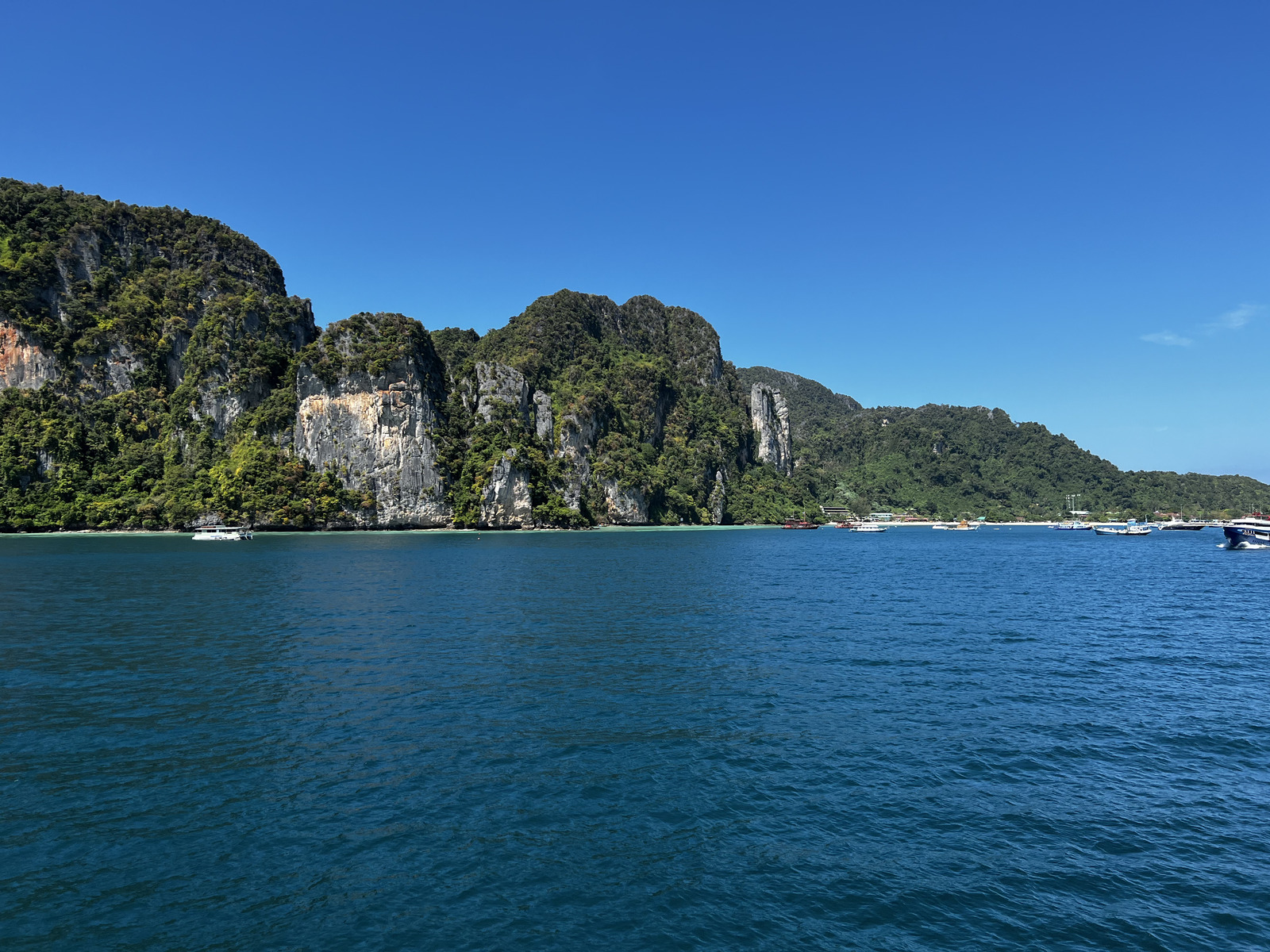 Picture Thailand Phuket to Ko Phi Phi Ferry 2021-12 32 - Discover Phuket to Ko Phi Phi Ferry