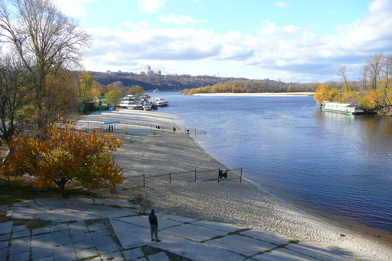 Picture Ukraine Kiev Hydropark 2007-11 70 - Tourist Hydropark