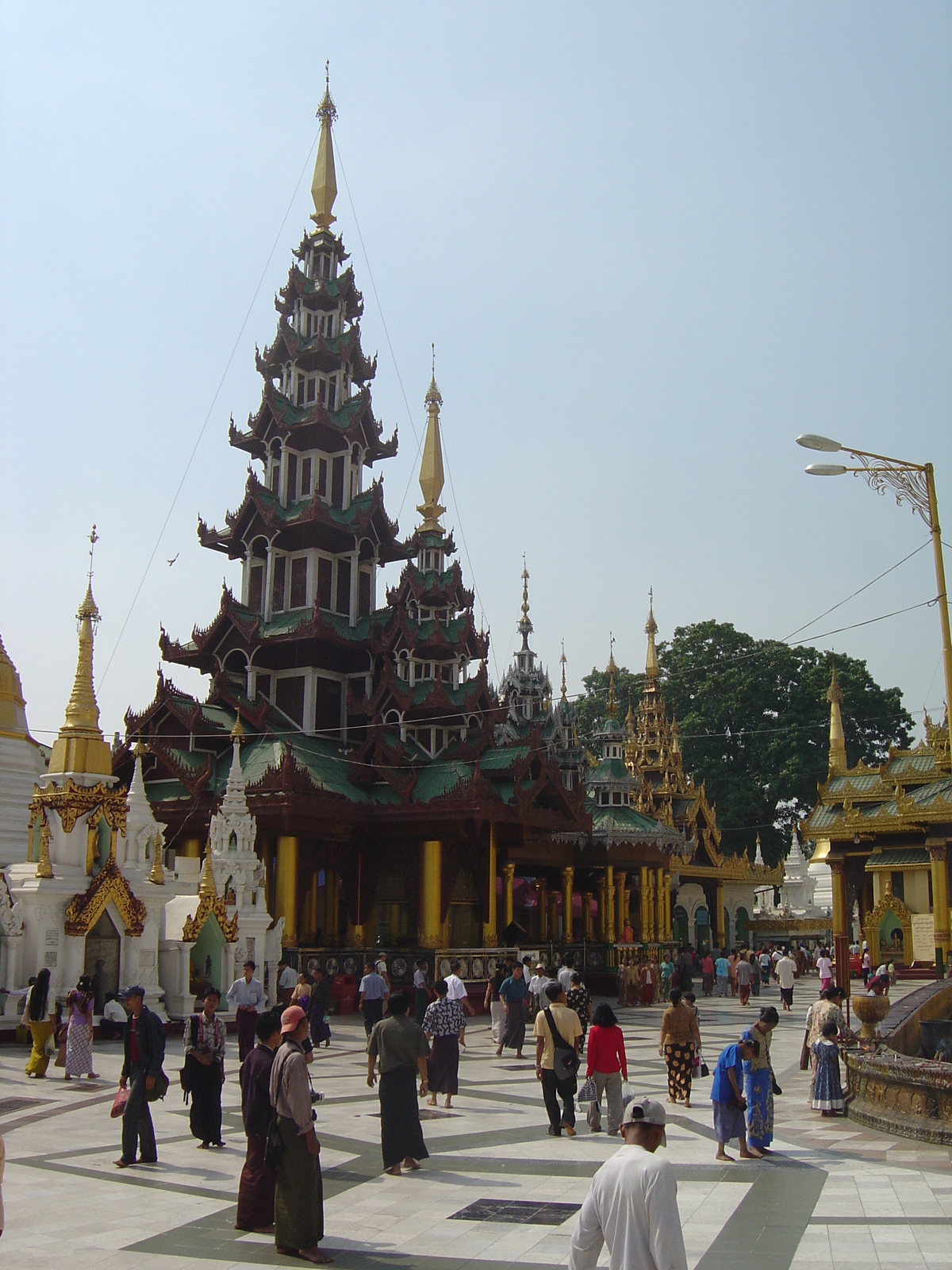 Picture Myanmar Yangon Shwedagon Pagoda 2005-01 23 - Travel Shwedagon Pagoda