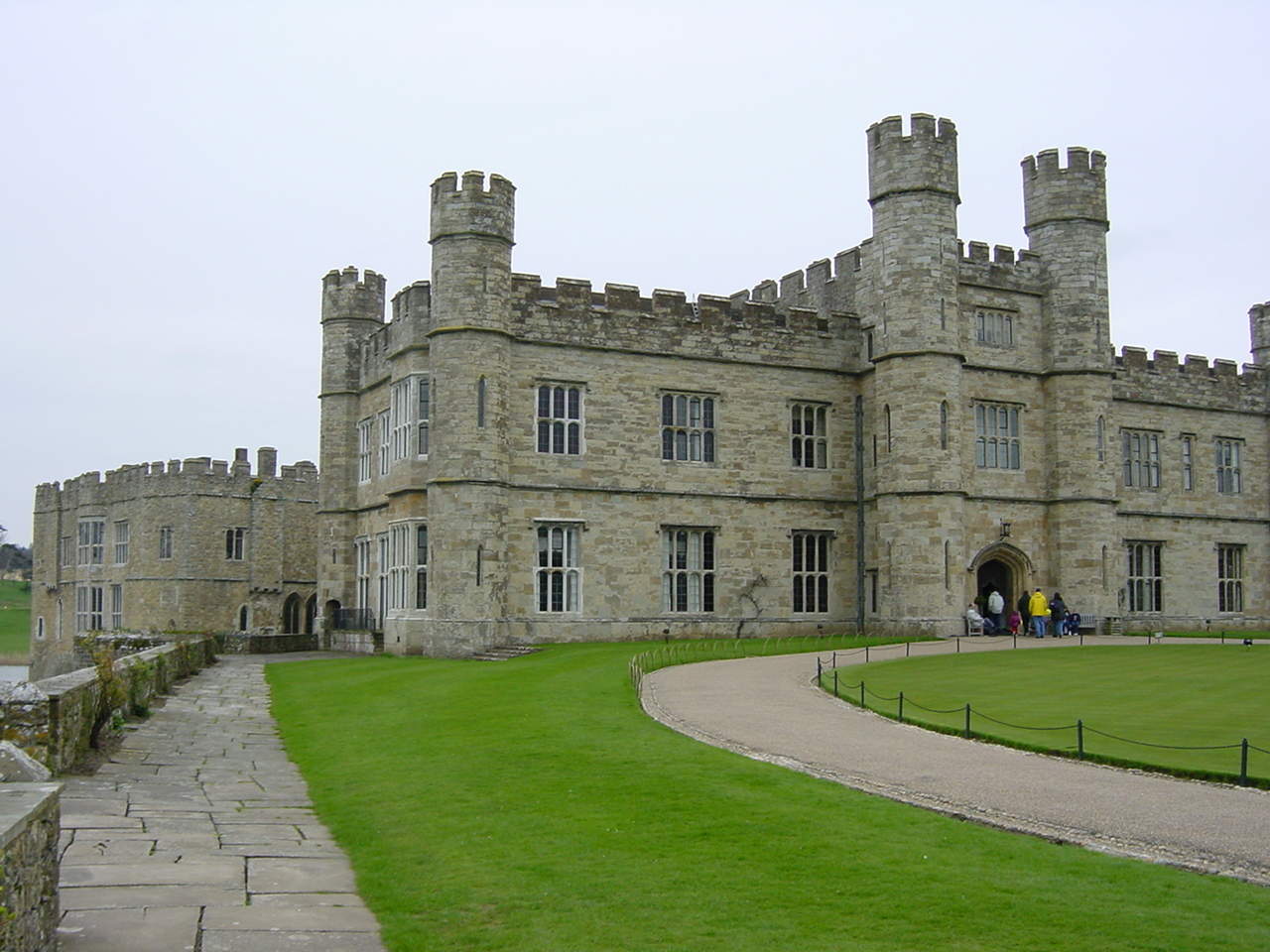 Picture United Kingdom Leeds castle 2001-04 32 - Perspective Leeds castle