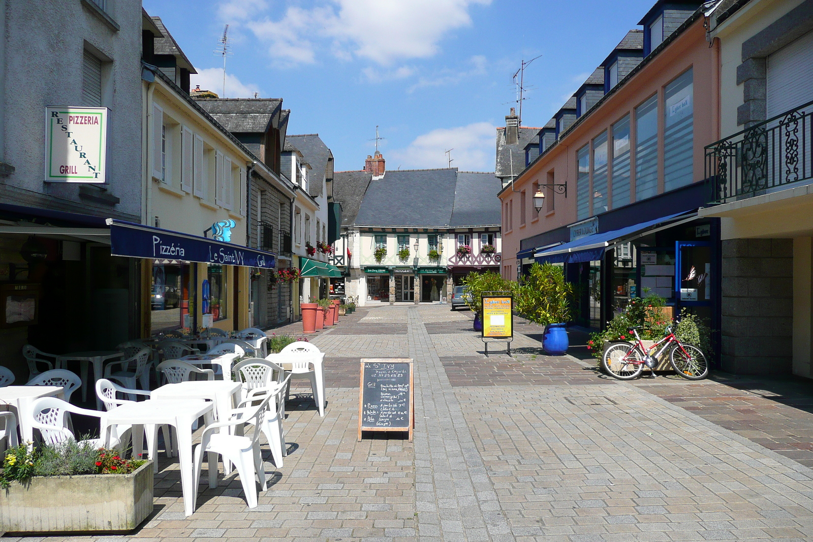 Picture France Pontivy 2007-08 27 - Tourist Pontivy