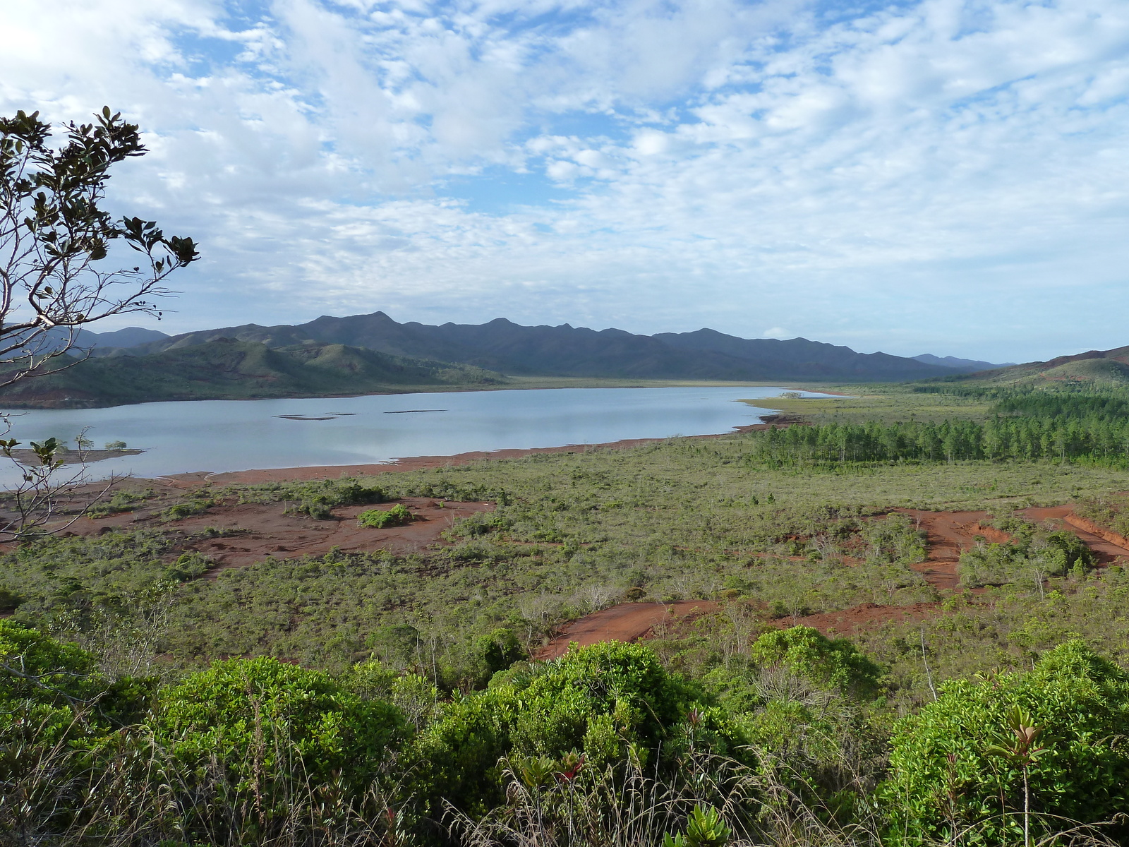 Picture New Caledonia 2010-05 87 - Perspective New Caledonia