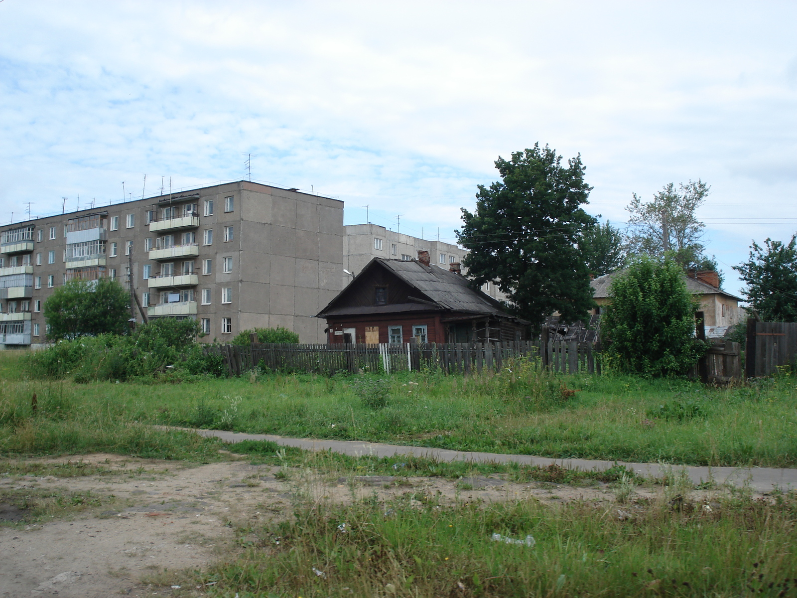 Picture Russia Rybinsk 2006-07 18 - Tourist Rybinsk