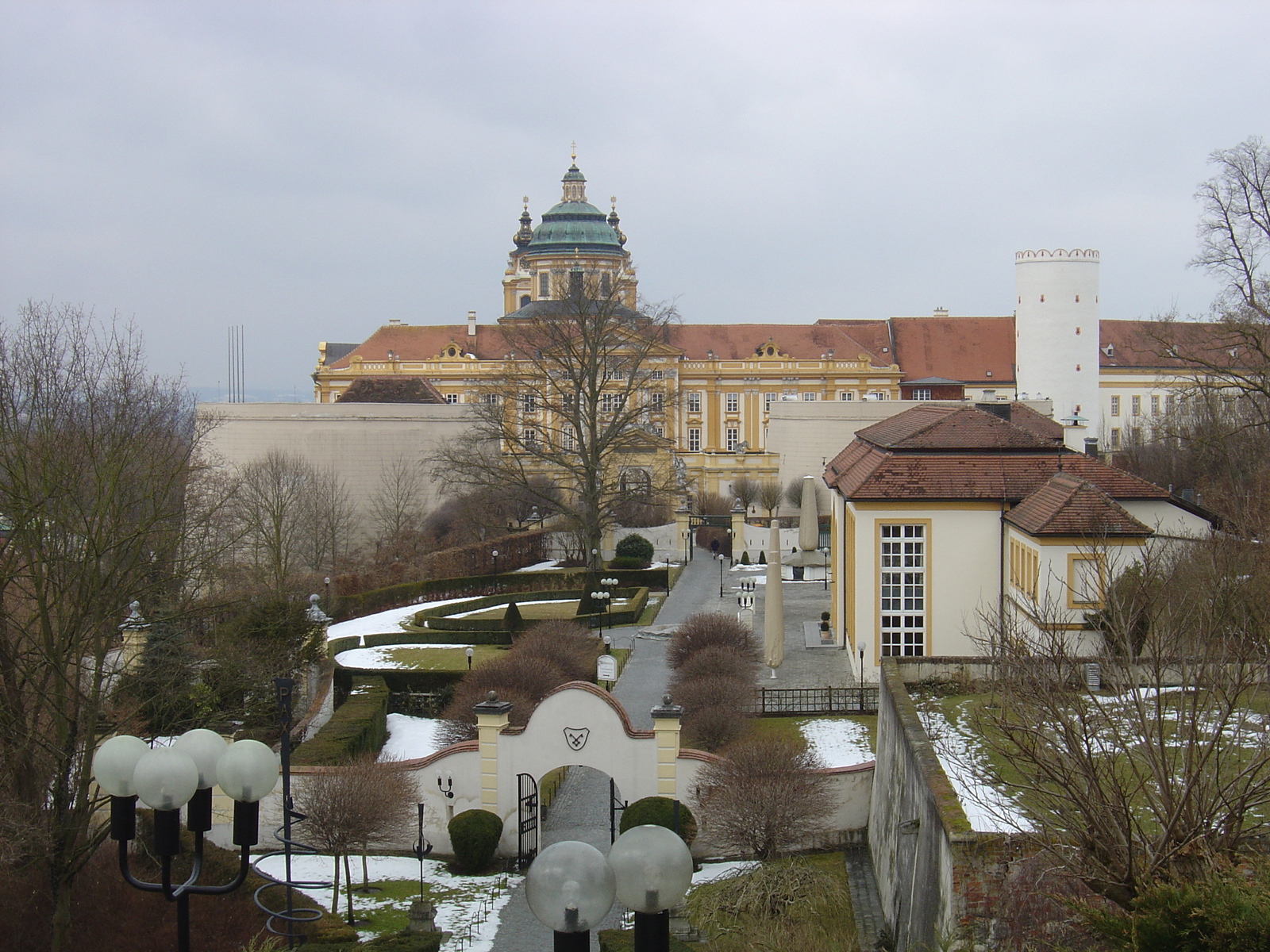 Picture Austria Melk 2005-03 15 - View Melk