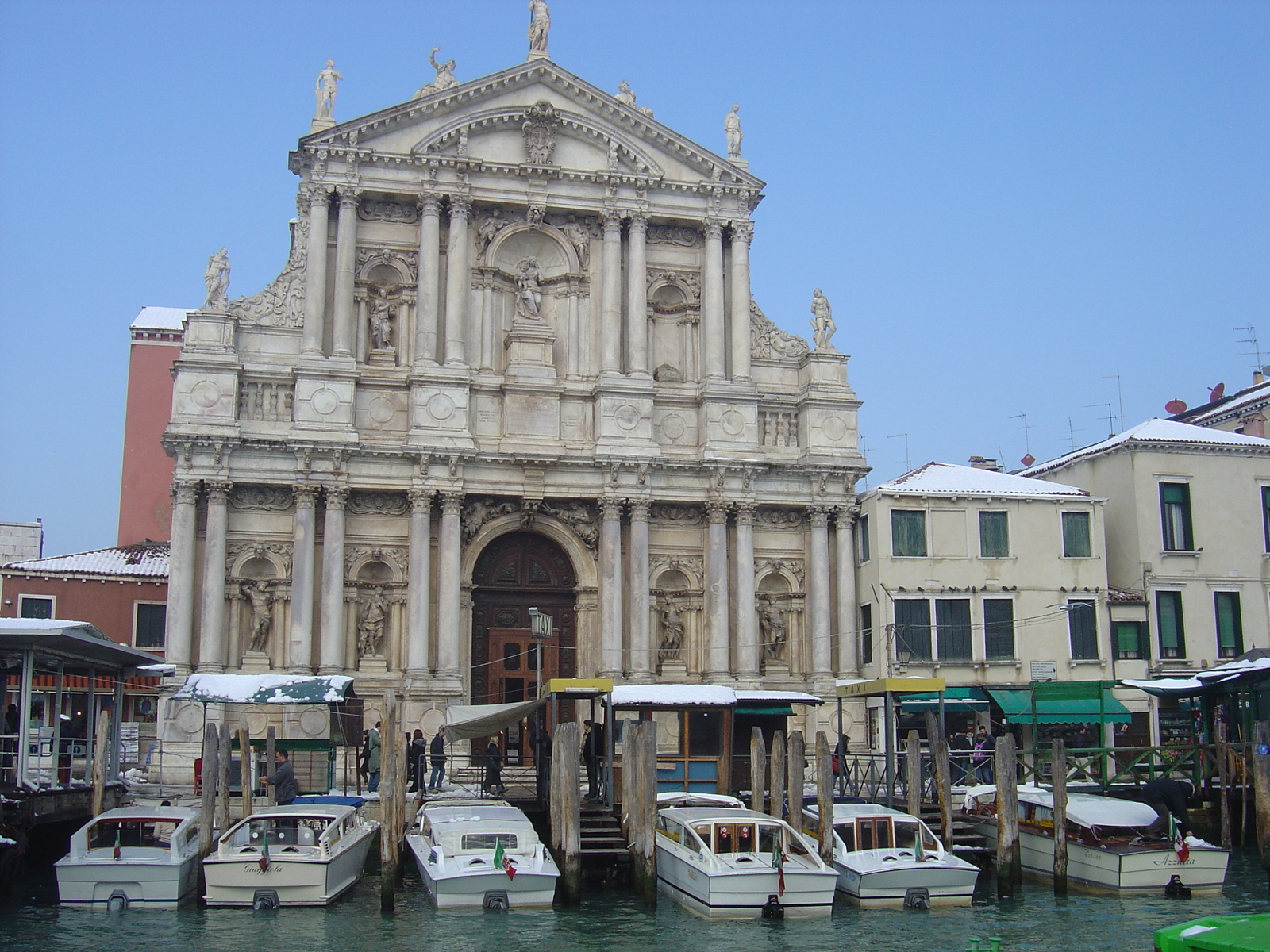 Picture Italy Venice 2005-03 328 - Road Venice