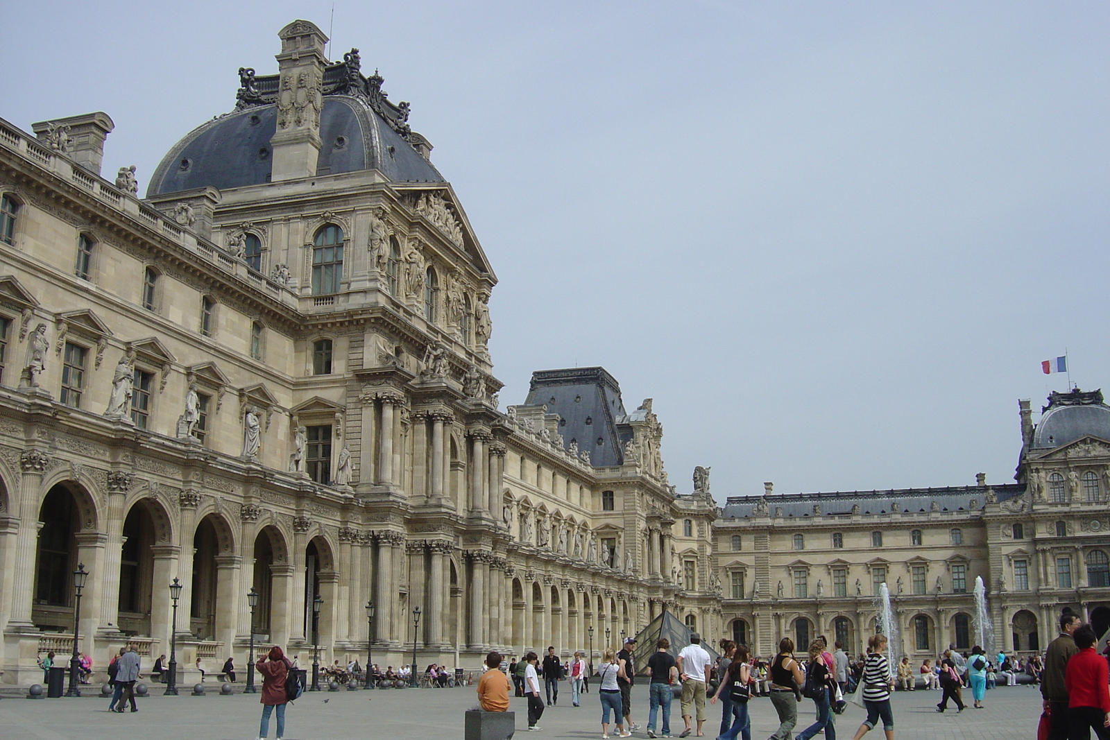 Picture France Paris Louvre 2007-05 120 - Perspective Louvre