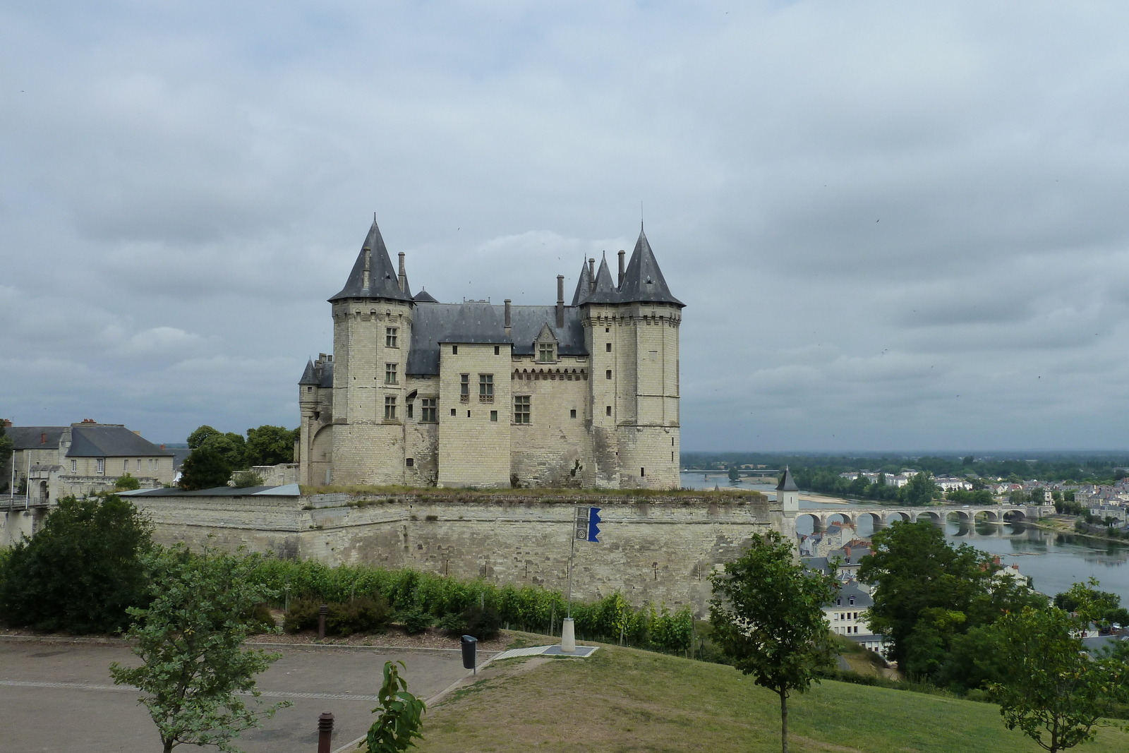 Picture France Saumur 2011-05 10 - Flights Saumur