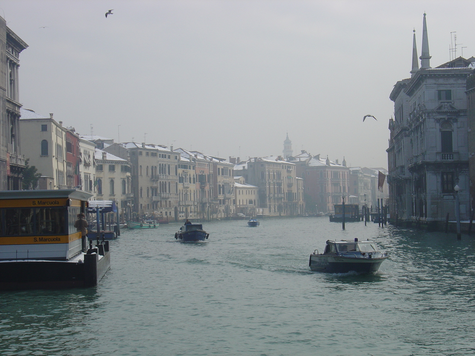 Picture Italy Venice 2005-03 34 - Road Venice