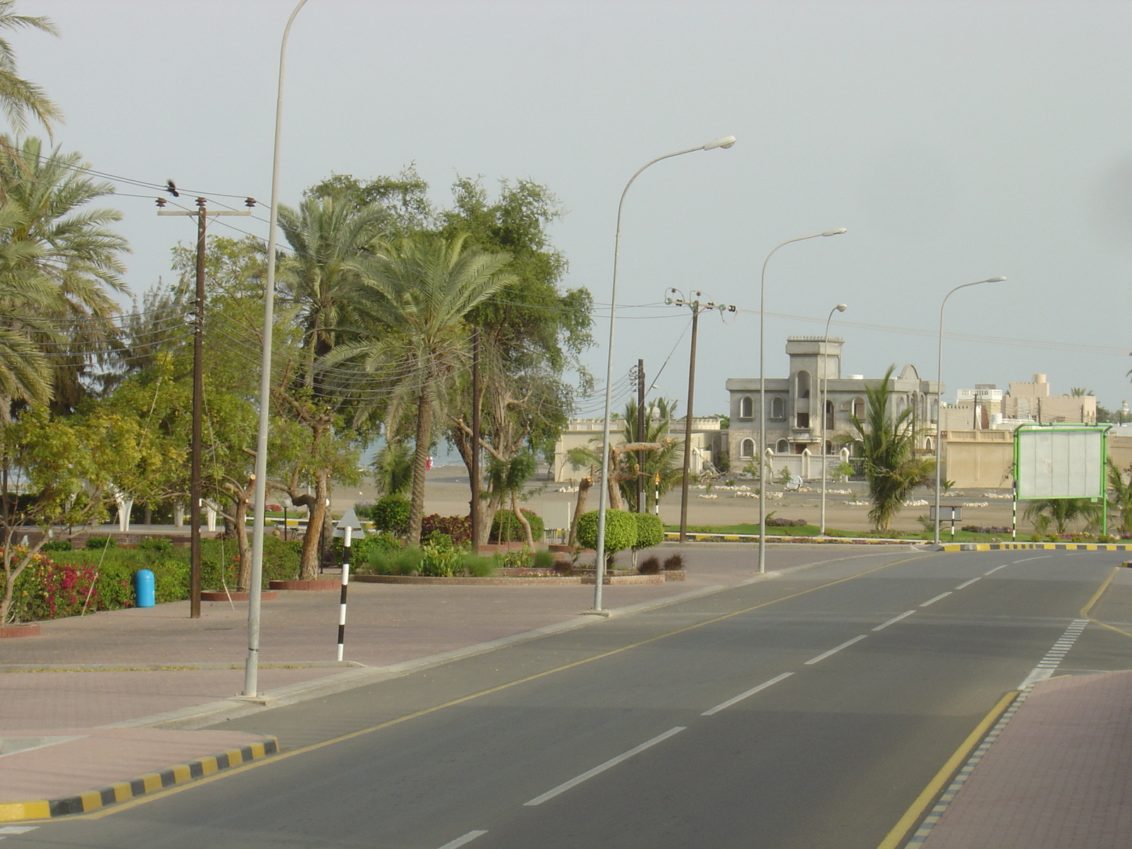 Picture Sultanate of Oman Sohar 2005-03 30 - Perspective Sohar