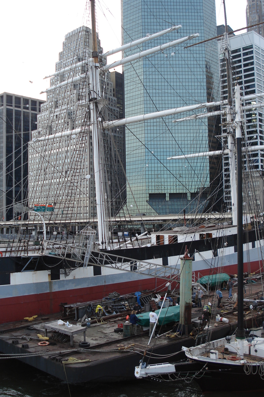 Picture United States New York South Street seaport 2006-03 36 - Perspective South Street seaport