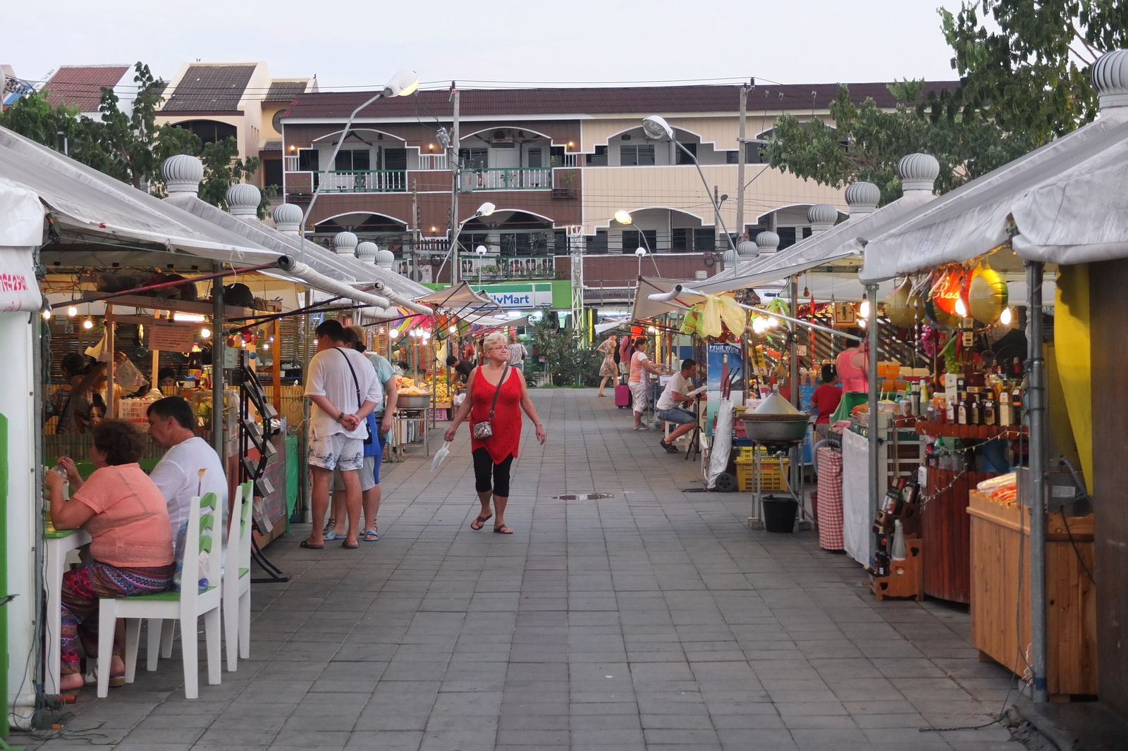 Picture Thailand Pattaya 2014-02 27 - Photographers Pattaya