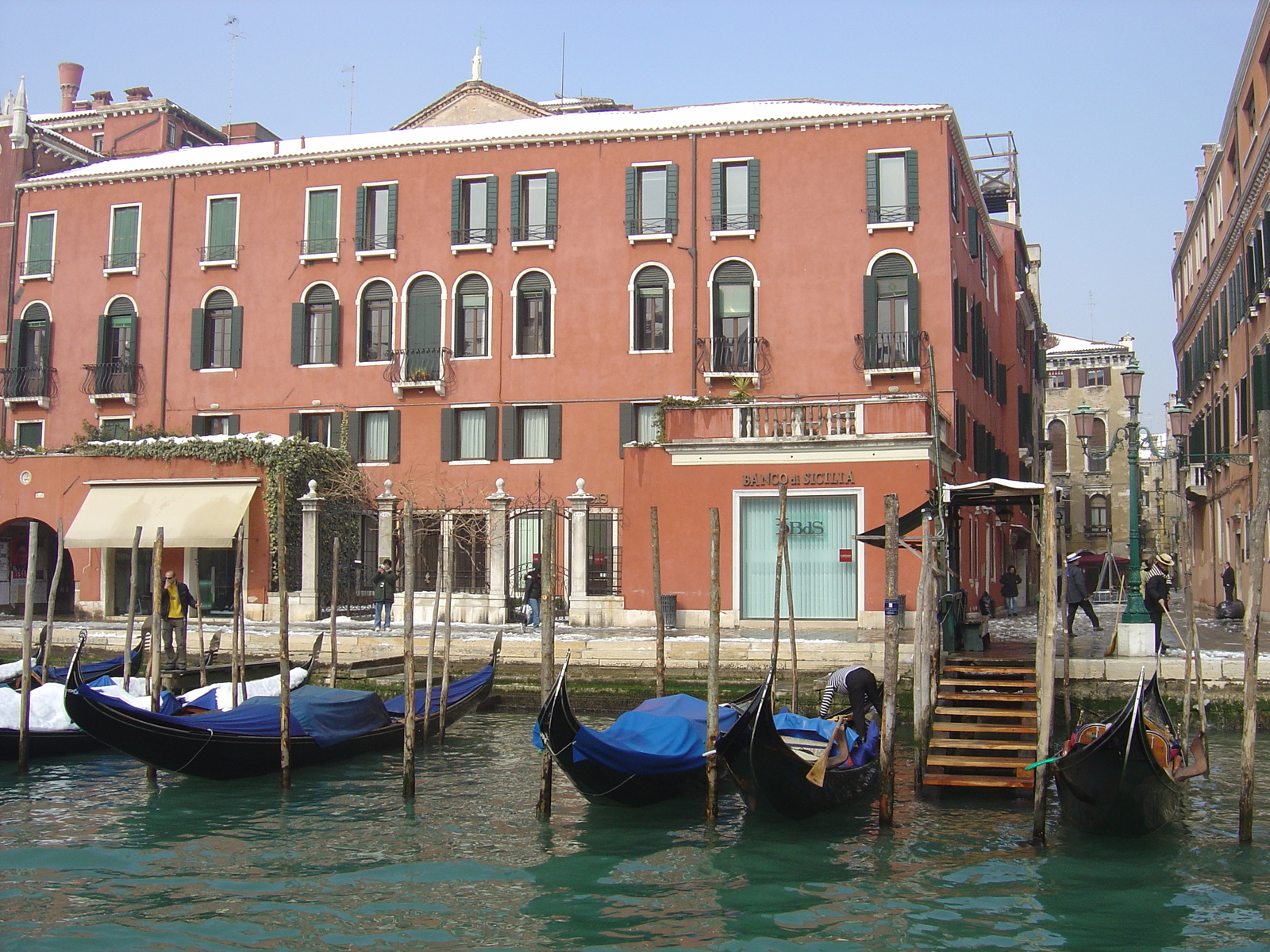 Picture Italy Venice 2005-03 325 - Store Venice