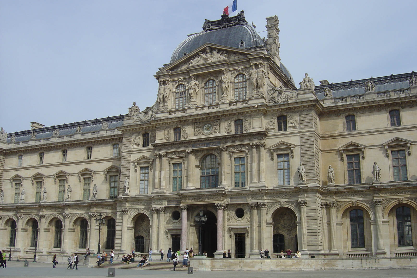 Picture France Paris Louvre 2007-05 54 - Perspective Louvre