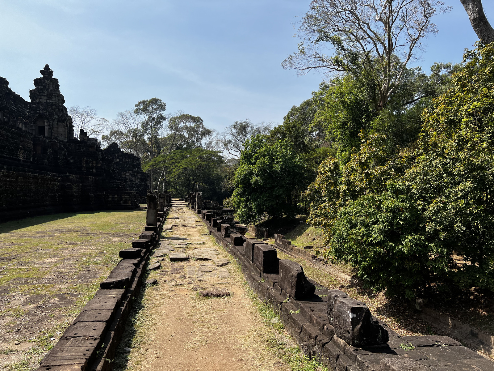 Picture Cambodia Siem Reap Baphuon 2023-01 7 - Pictures Baphuon