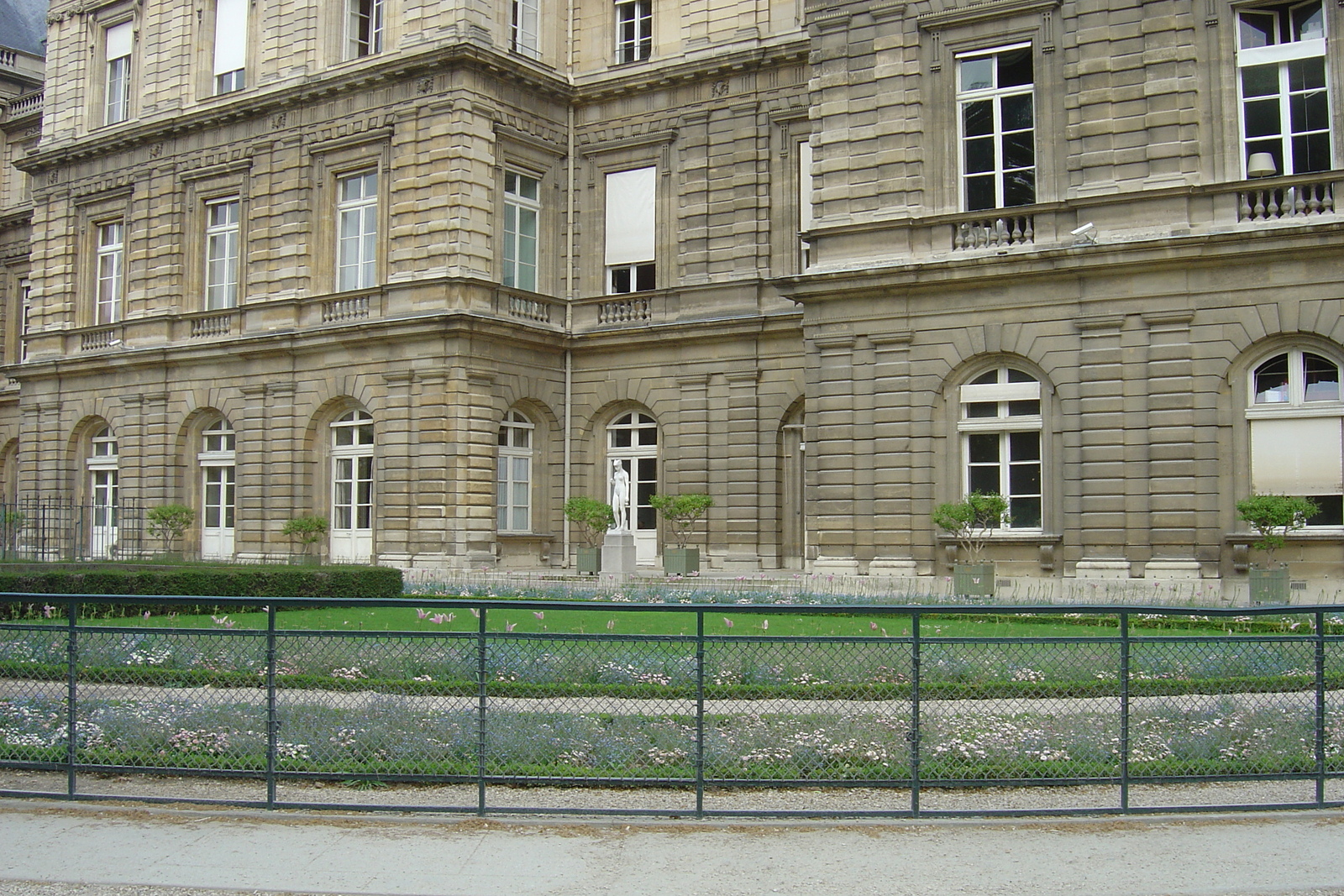 Picture France Paris Luxembourg Garden 2007-04 105 - Shopping Mall Luxembourg Garden