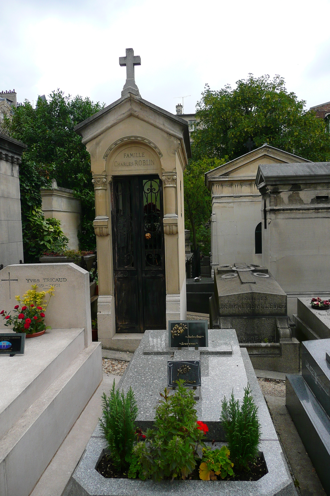 Picture France Paris St. Vincent Cemetery 2007-06 33 - View St. Vincent Cemetery