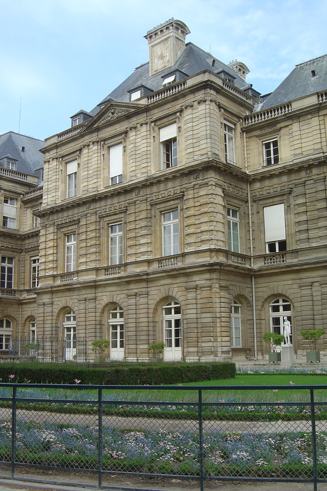 Picture France Paris Luxembourg Garden 2007-04 121 - Travels Luxembourg Garden