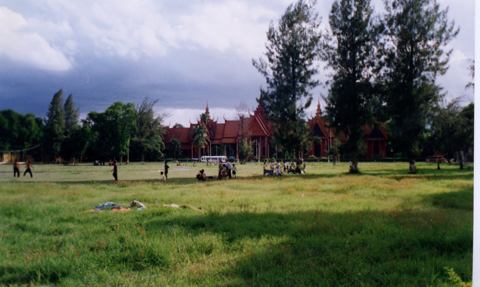 Picture Cambodia Phnom Pen 1996-06 29 - Road Phnom Pen