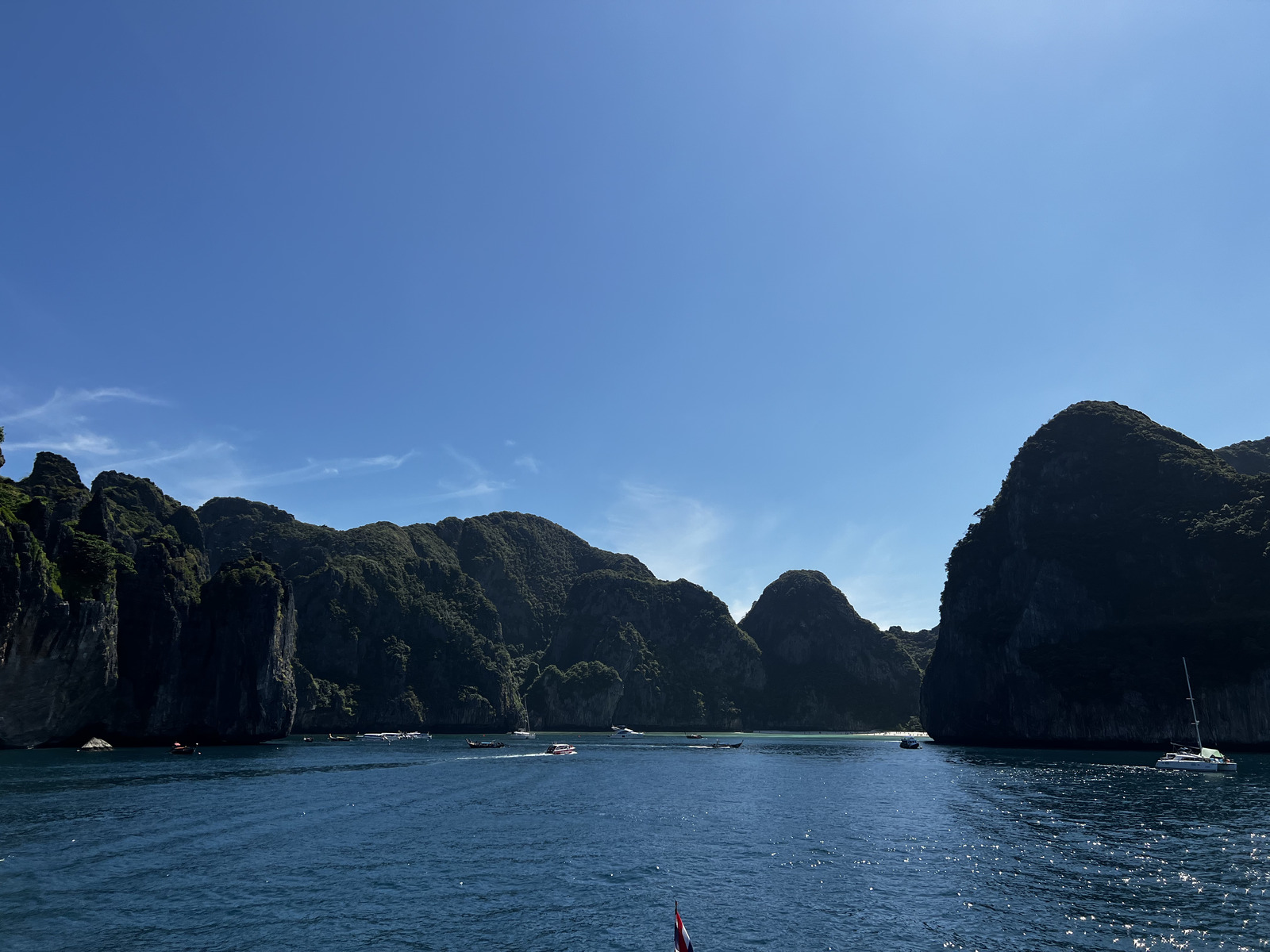 Picture Thailand Phuket to Ko Phi Phi Ferry 2021-12 78 - Perspective Phuket to Ko Phi Phi Ferry