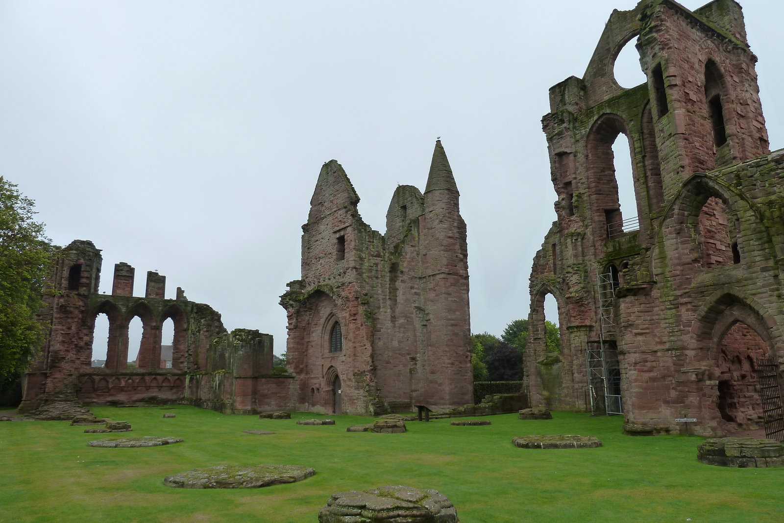 Picture United Kingdom Scotland Arbroath Abbey 2011-07 17 - Car Arbroath Abbey