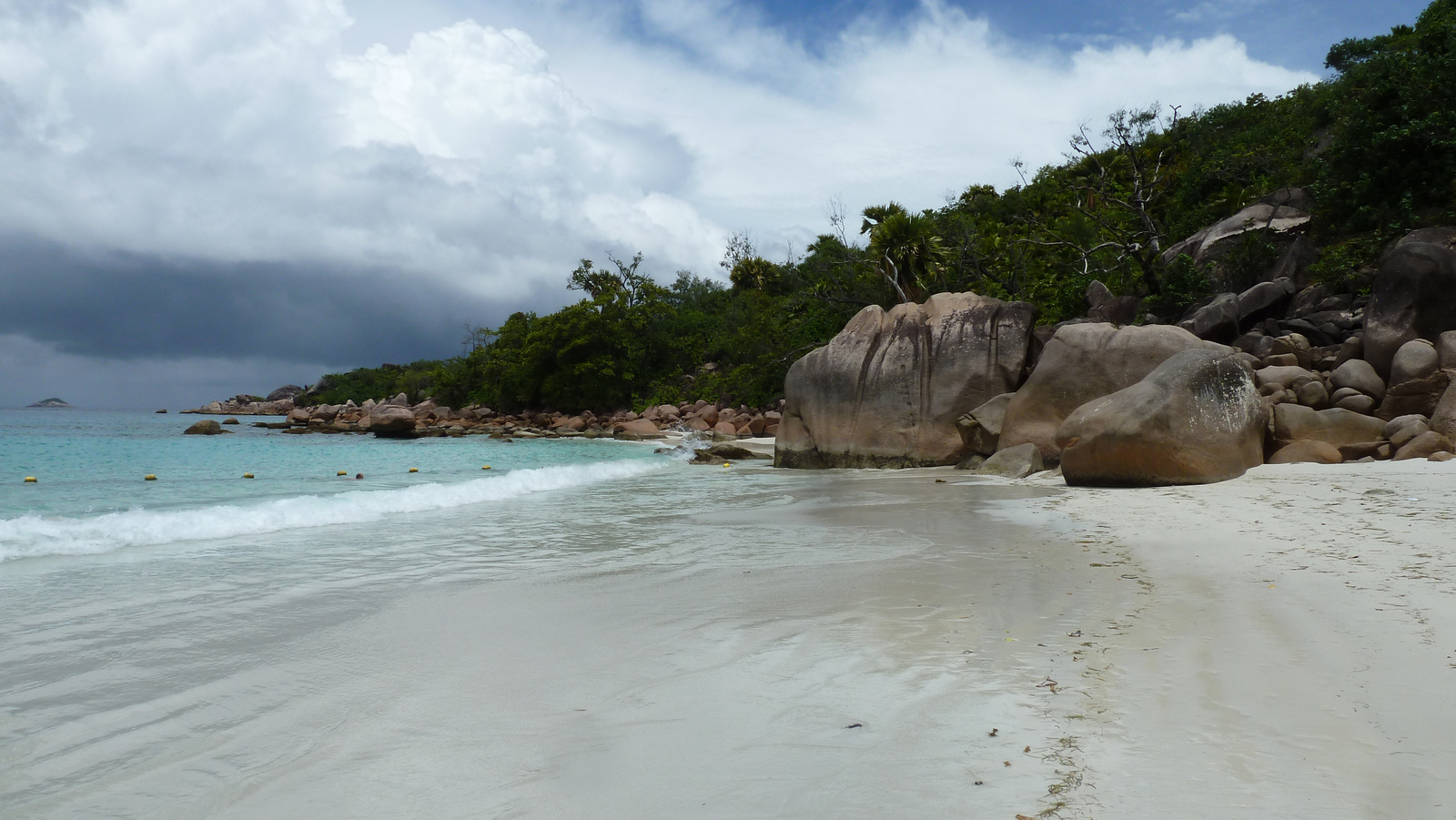 Picture Seychelles Anse Lazio 2011-10 182 - Photo Anse Lazio