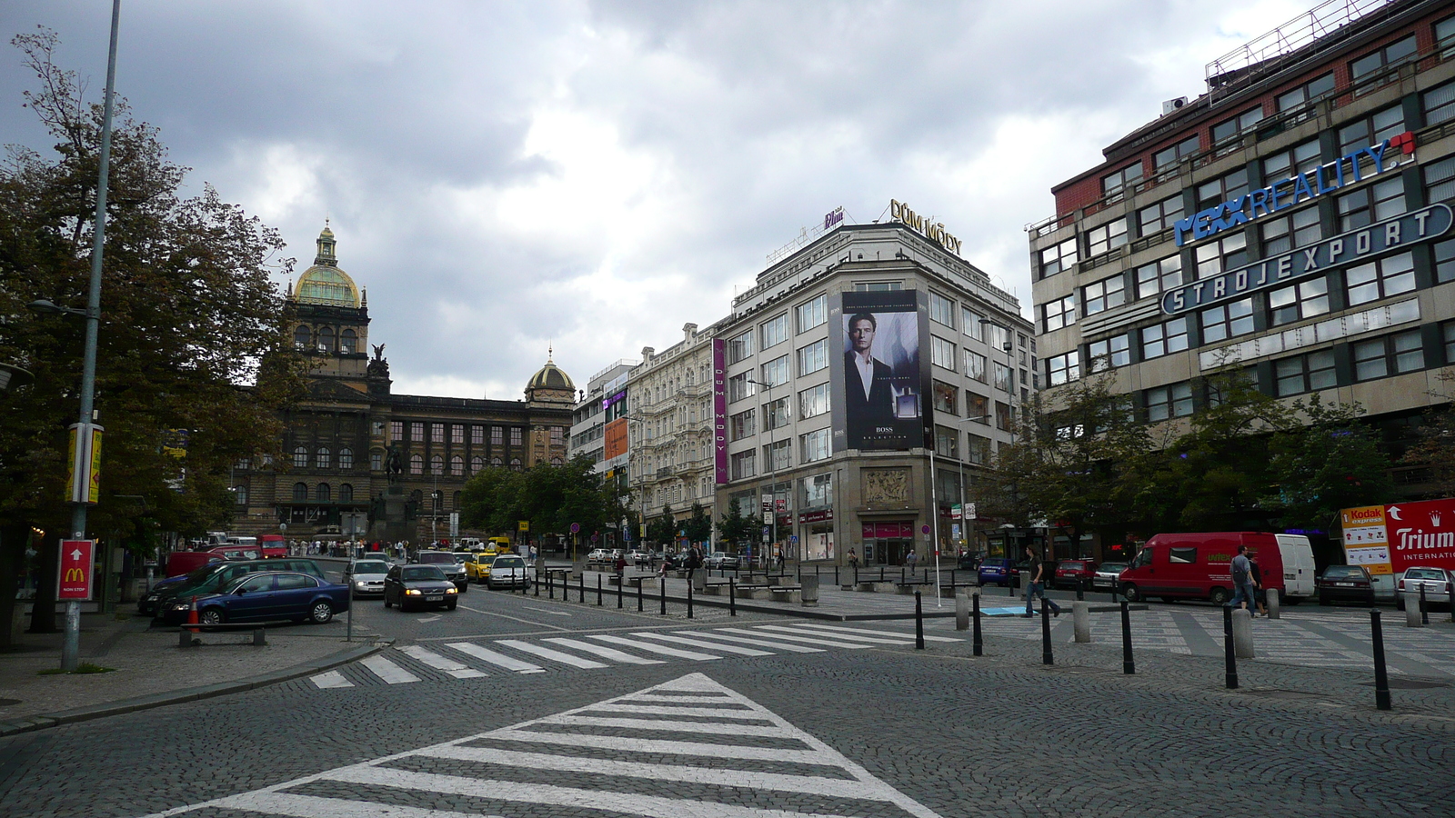 Picture Czech Republic Prague Vaclavske namesti 2007-07 21 - Picture Vaclavske namesti