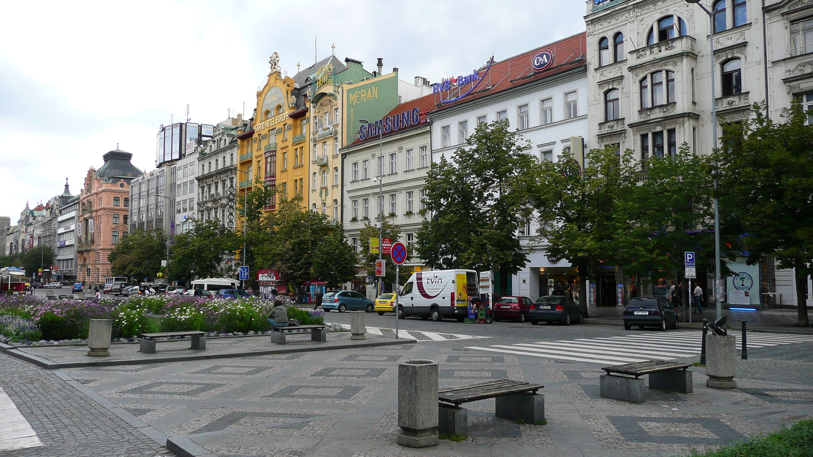 Picture Czech Republic Prague Vaclavske namesti 2007-07 7 - Trail Vaclavske namesti