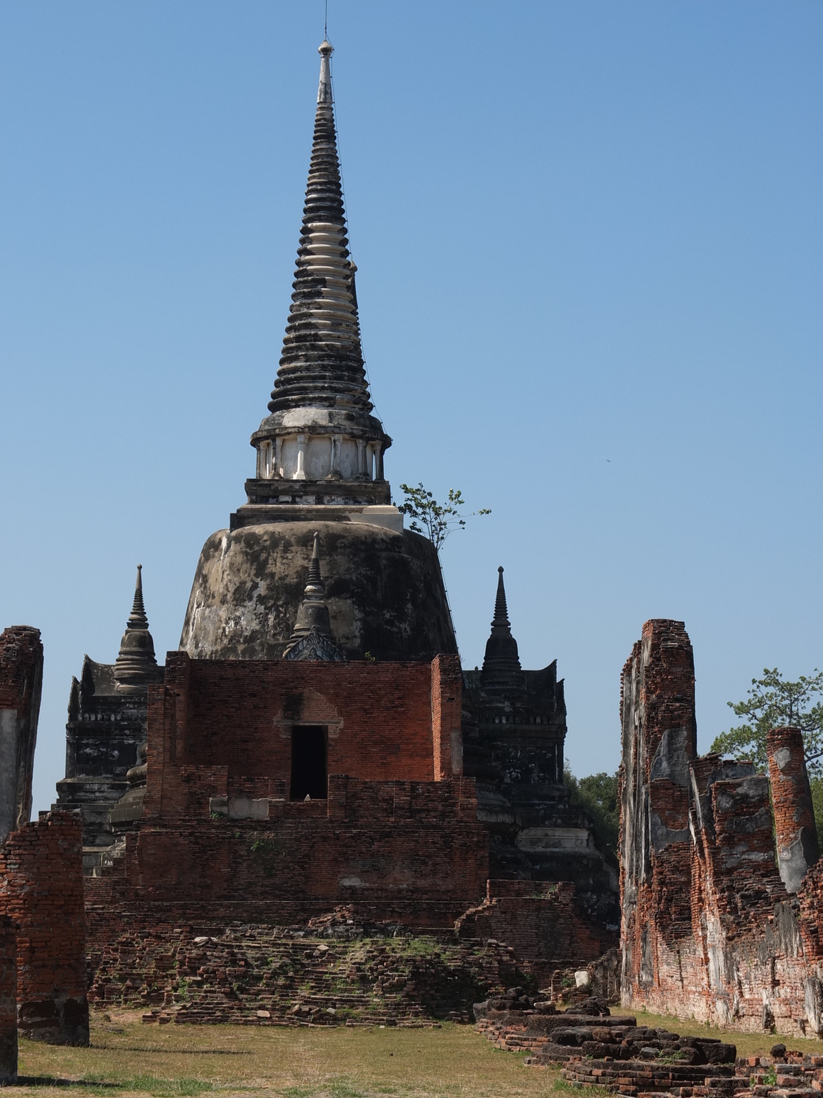 Picture Thailand Ayutthaya 2011-12 106 - Perspective Ayutthaya