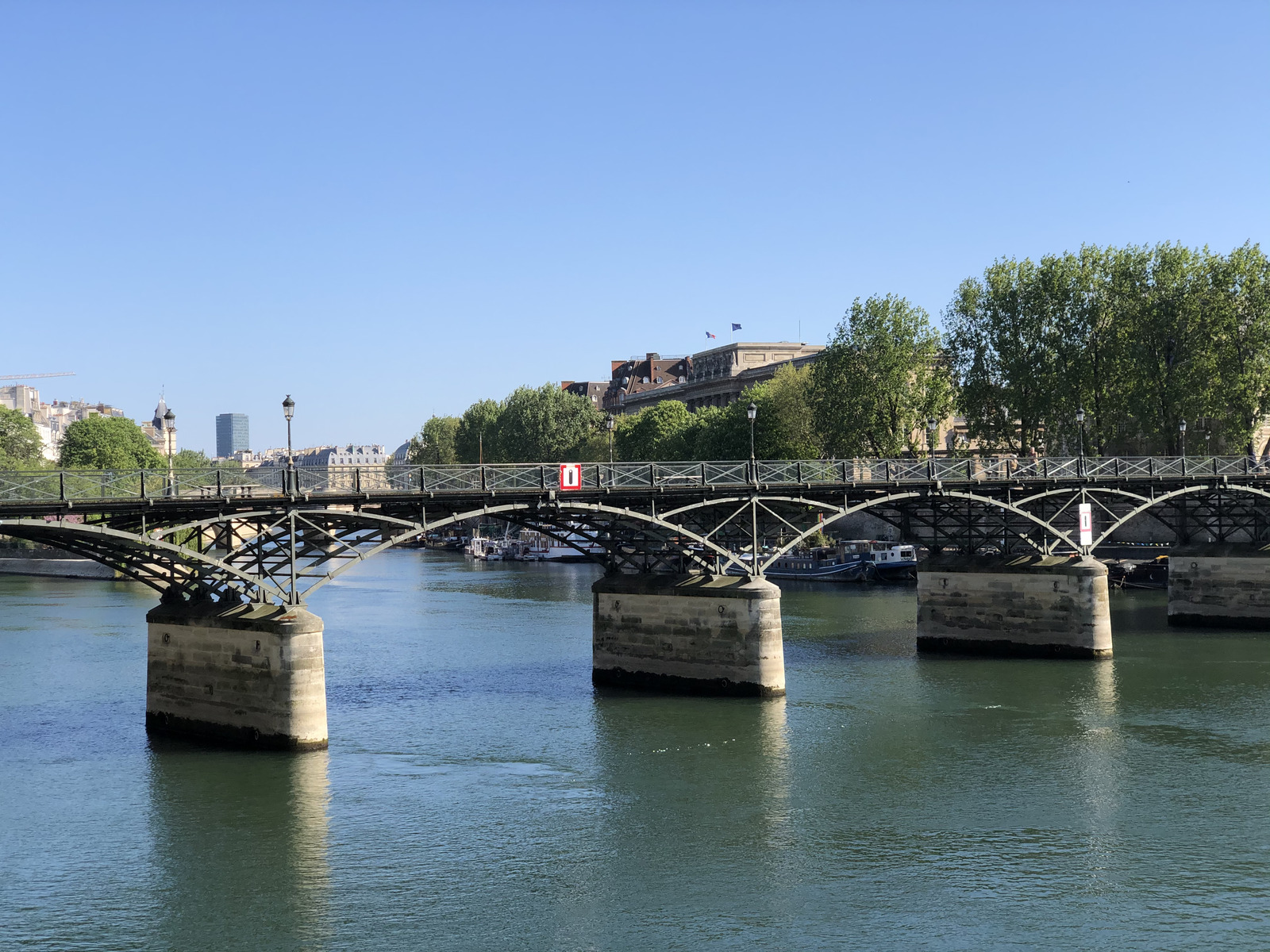 Picture France Paris lockdown 2020-04 277 - View Paris lockdown