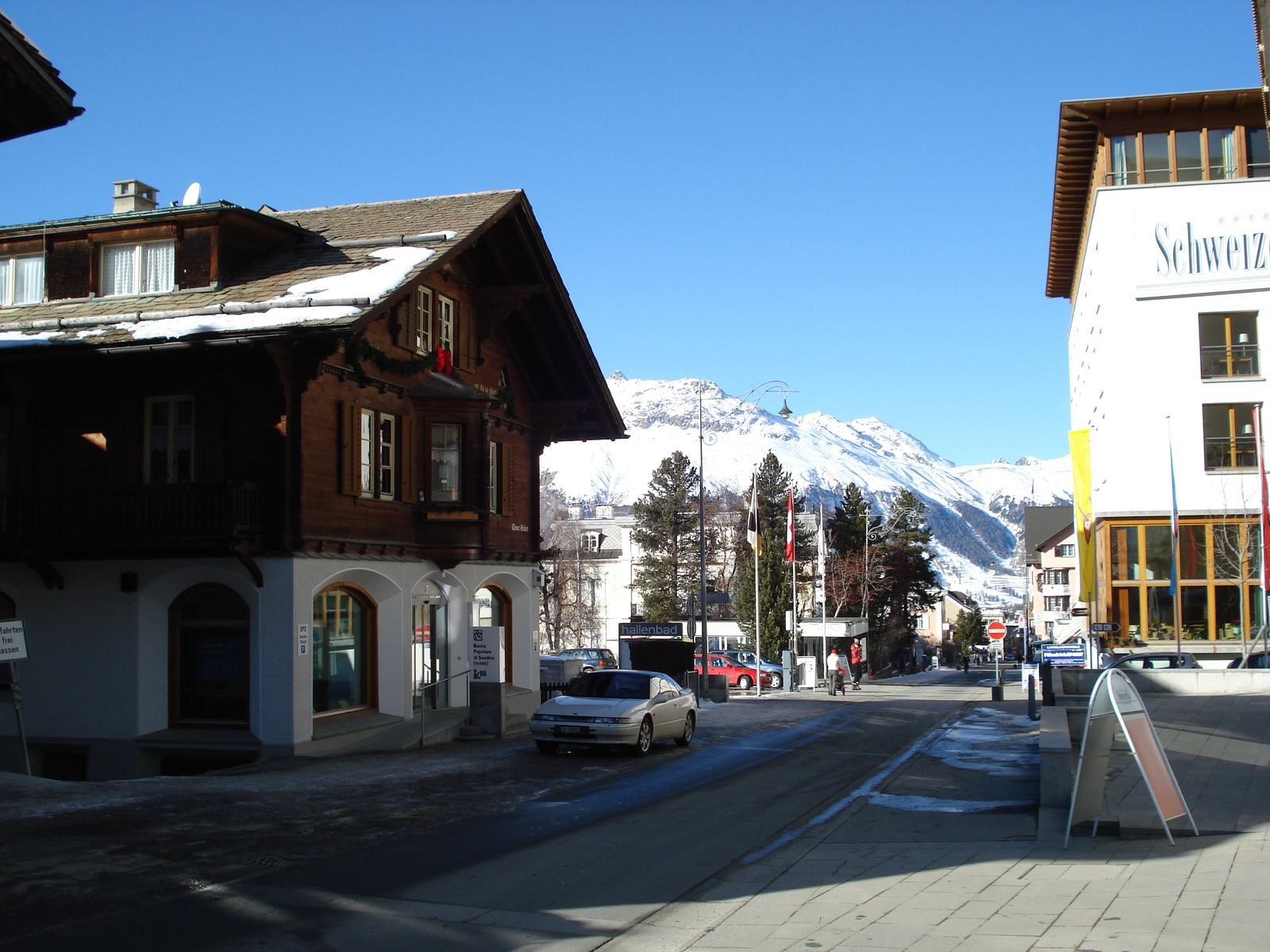 Picture Swiss Pontresina 2007-01 40 - Road Pontresina