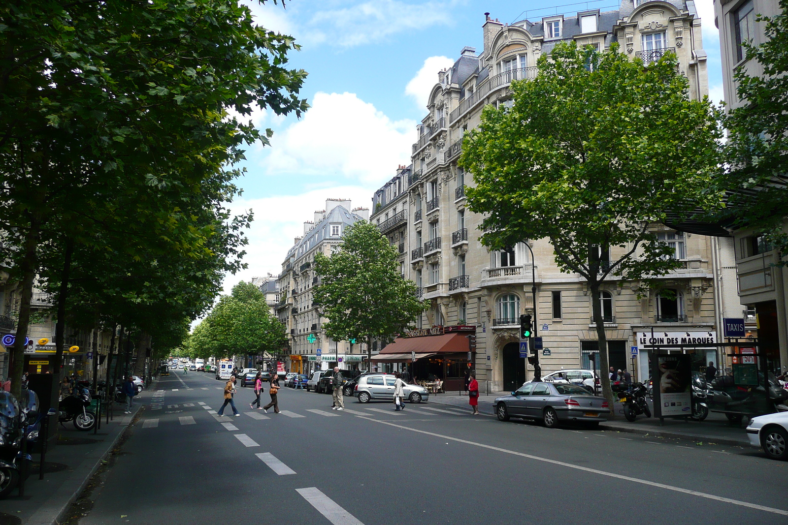 Picture France Paris Avenue Niel 2007-06 90 - Road Avenue Niel